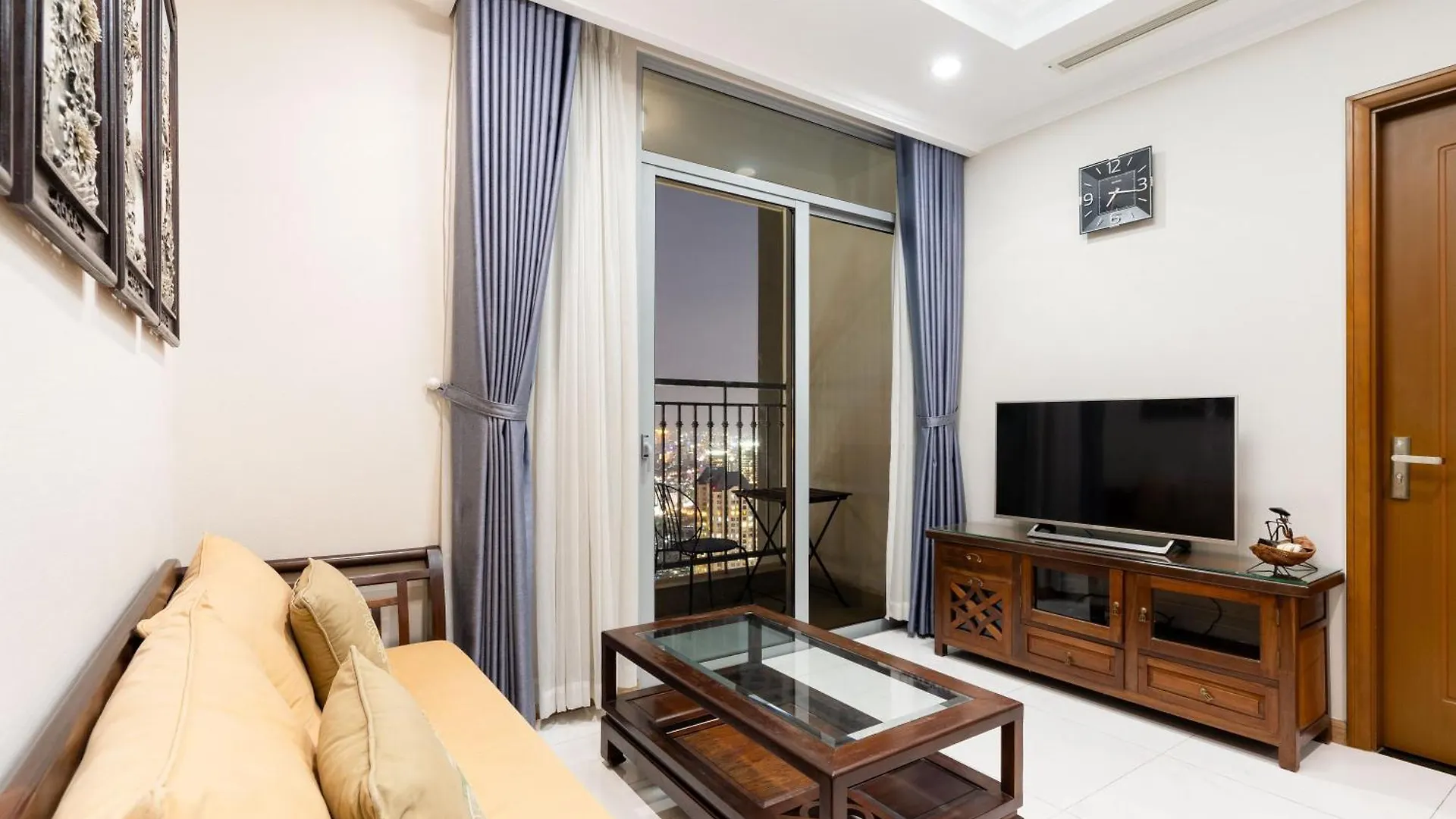 Vinhomes Central Park - Serviced Apartments Rental Ltd Ho-Chi-Minh-Stadt