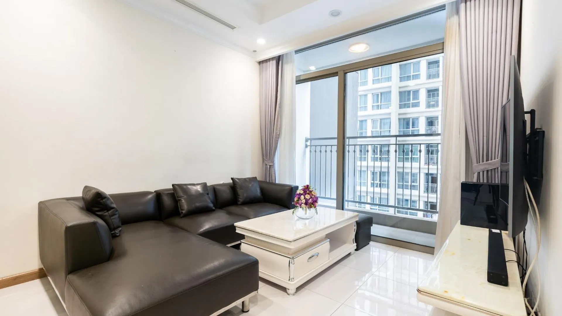 Vinhomes Central Park - Serviced Apartments Rental Ltd Ho Şi Min 0*,