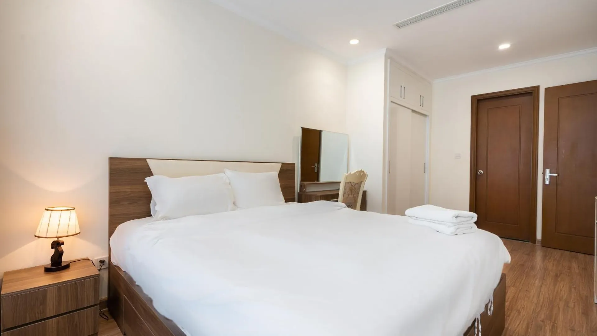 Vinhomes Central Park - Serviced Apartments Rental Ltd Ho Chi Minh City